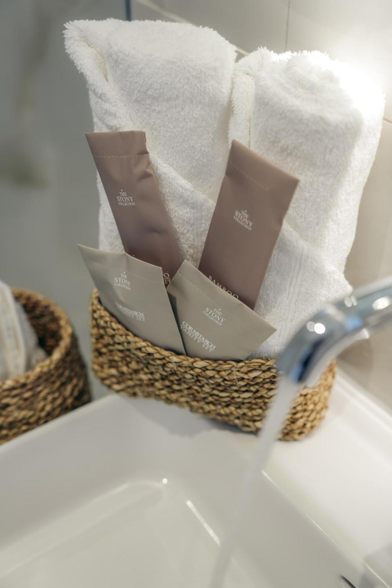Rabagas Suites Luxury - In The Heart Of Sifnos Аполлонія Номер фото